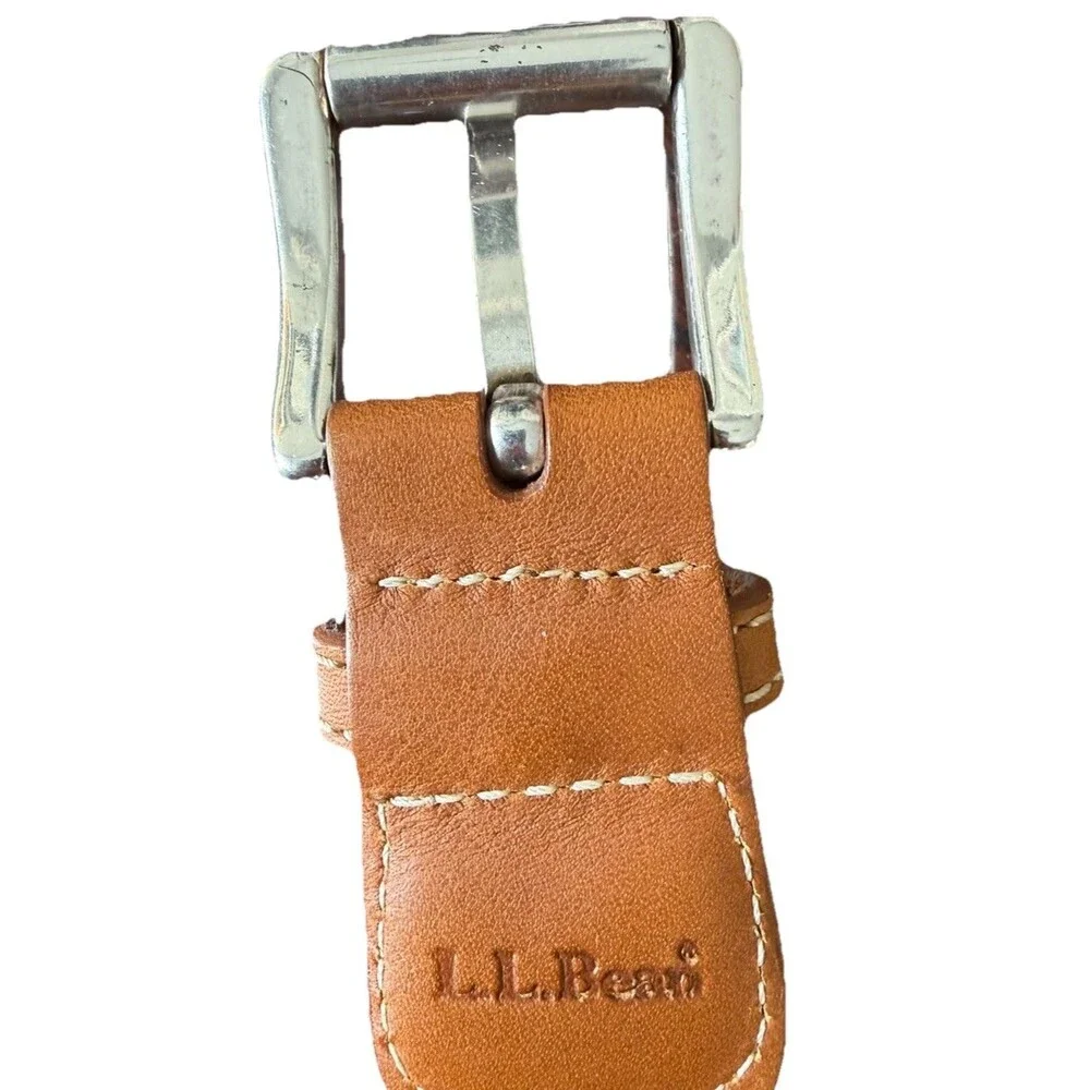 L.L. Bean NAVY Surcingle Full Grain Leather Belt Silver Buckle USA Made‎ Size 44